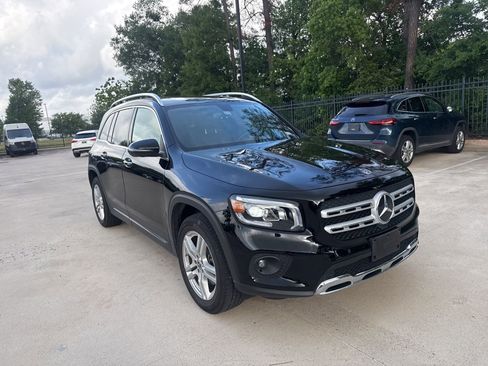 Used 2020 Mercedes-Benz GLB 250 image 2