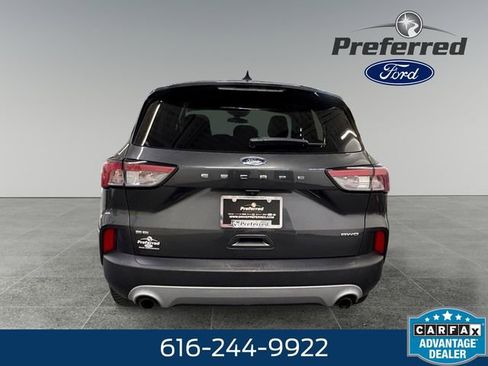 Used 2020 Ford Escape SE image 23