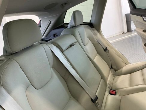 Used 2024 Volvo XC60 B5 Plus AWD/4WD image 24