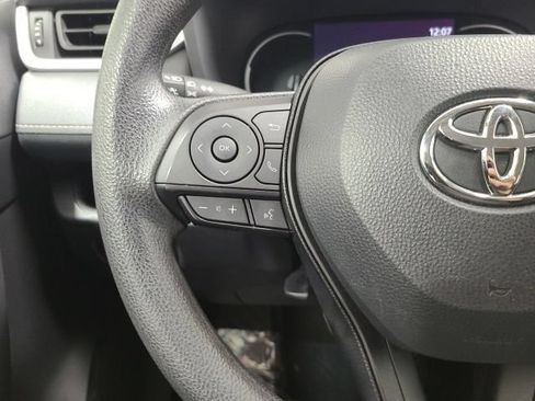Used 2024 Toyota RAV4 XLE AWD/4WD image 15