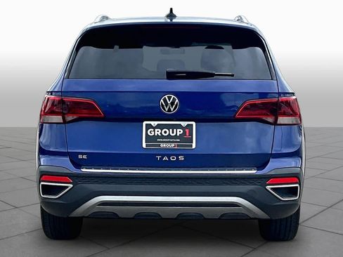 Used 2022 Volkswagen Taos SE FWD image 5