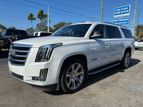Used 2017 Cadillac Escalade ESV Premium Luxury image 1