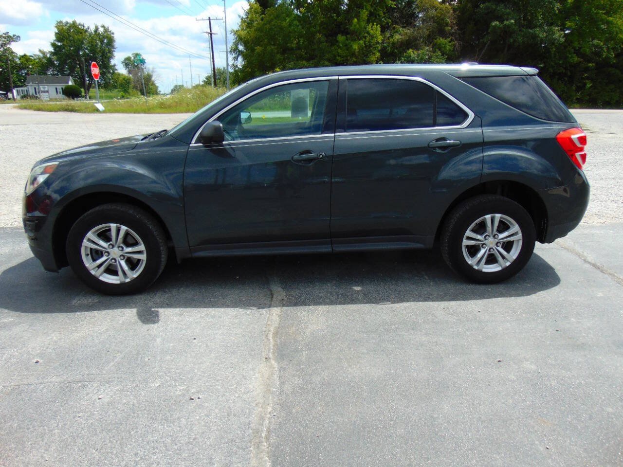 Used 2017 Chevrolet Equinox LS FWD image 5