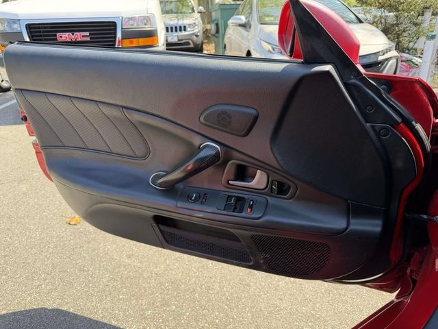 Used 2005 Honda S2000 image 18