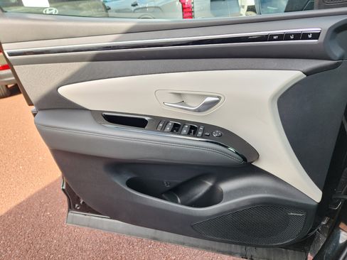 Used 2024 Hyundai Tucson Limited image 25