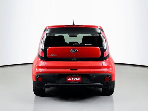 Used 2019 Kia Soul FWD image 4