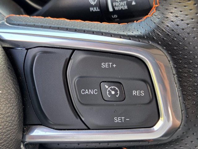 Used 2023 Jeep Gladiator Mojave AWD/4WD image 24