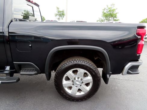 Used 2020 Chevrolet Silverado 2500 LTZ image 16