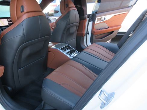 Used 2023 BMW 840i Gran Coupe w/ Driving Assistance Package image 40