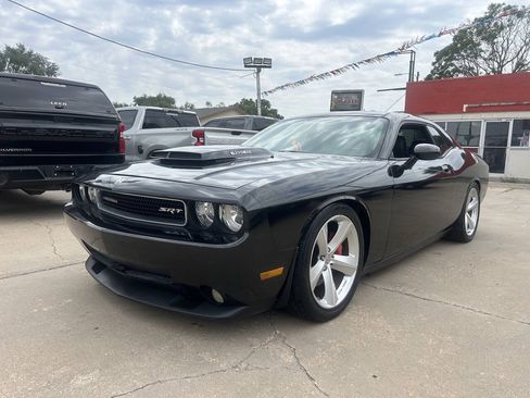 Used 2010 Dodge Challenger SRT8 w/ SRT Option Group II RWD image 2