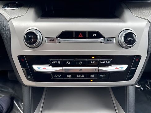 Used 2022 Ford Explorer Timberline image 18