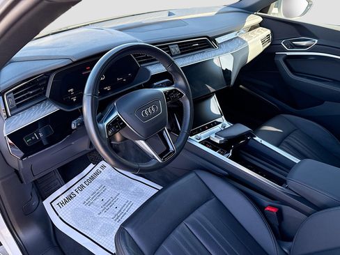 Certified 2024 Audi Q8 e-tron Premium Plus w/ Premium Plus Package image 26