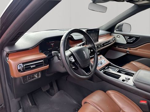 Used 2020 Lincoln Aviator Reserve w/ Equipment Group 202A image 26