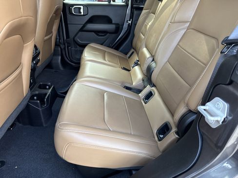 Used 2020 Jeep Gladiator Overland w/ Safety Group image 21