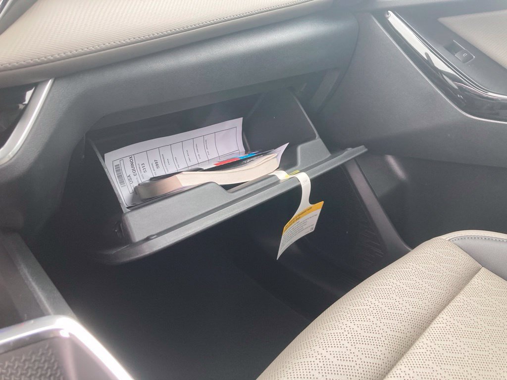 New 2027 Chevrolet Equinox LT w/ Convenience Package II FWD image 17