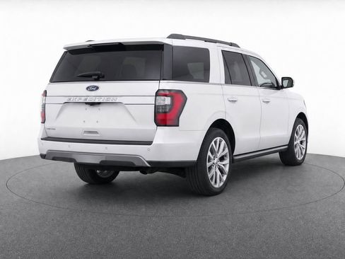Used 2018 Ford Expedition Max Limited w/ Equipment Group 302A AWD/4WD image 3