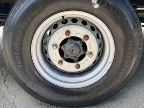 Used 2015 Mercedes-Benz Sprinter 3500 w/ Front Bench Seat Package image 27