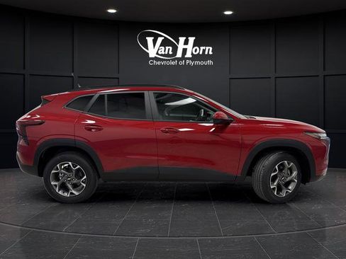 New 2026 Chevrolet Trax LT image 2