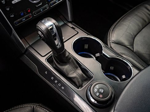 Used 2019 Ford Explorer Limited w/ Class III Trailer Tow Package image 30