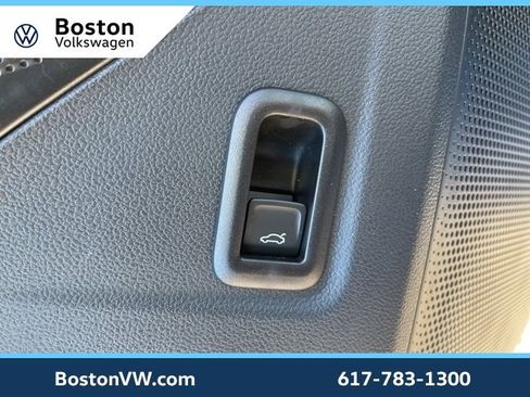 New 2026 Volkswagen Tiguan SE image 28