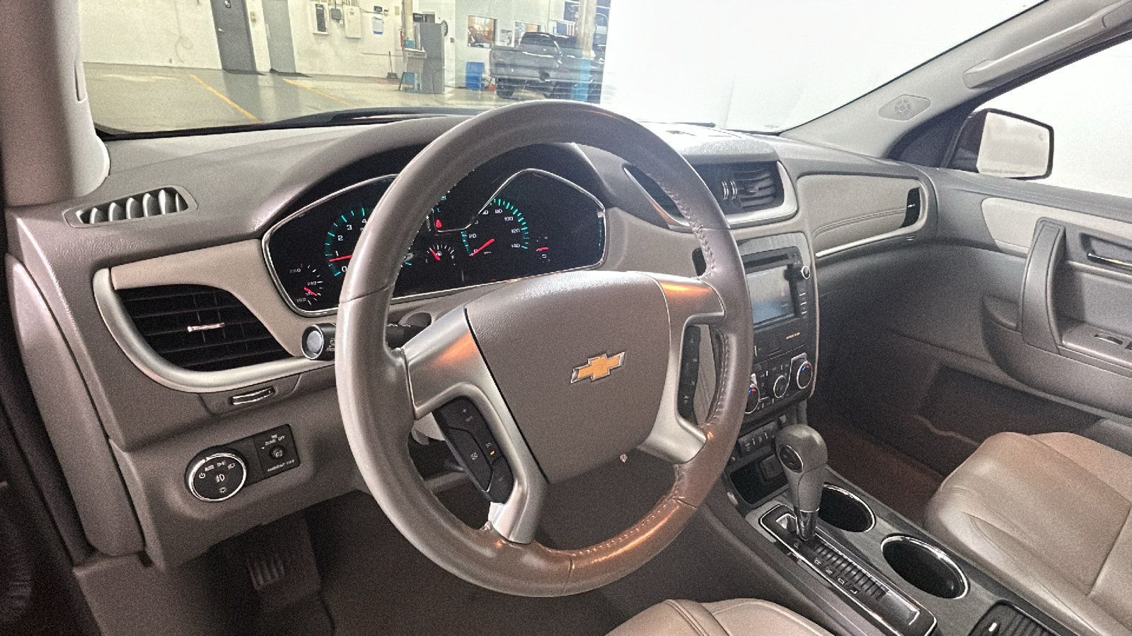 Used 2017 Chevrolet Traverse LT AWD/4WD image 34