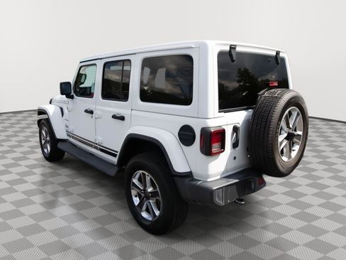 Used 2020 Jeep Wrangler Unlimited Sahara image 7