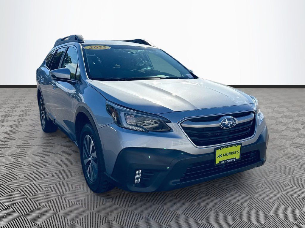 Used 2022 Subaru Outback Premium AWD/4WD image 3