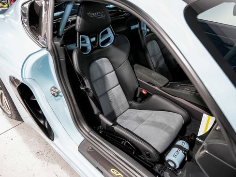 Used 2023 Porsche 718 Cayman GT4 RS image 28