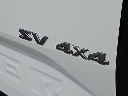 Used 2024 Nissan Frontier SV w/ SV Convenience Package AWD/4WD image 8