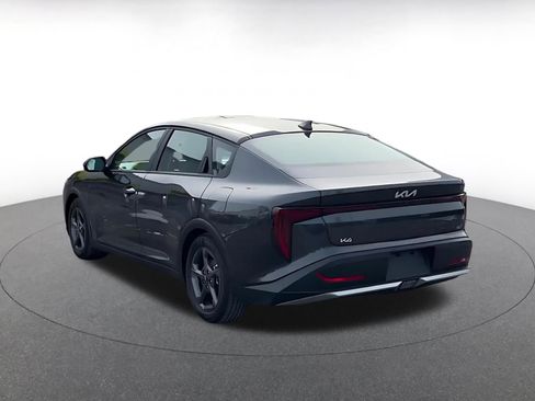 Used 2025 Kia K4 LXS image 11
