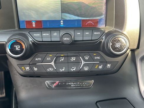 Used 2019 Chevrolet Corvette Stingray w/ 2LT Preferred Equipment Group image 27