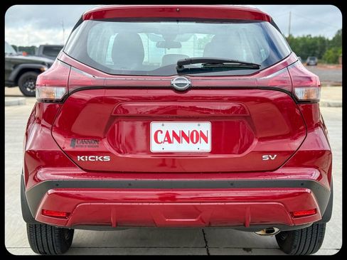 Used 2024 Nissan Kicks SV FWD image 12