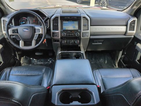 Used 2017 Ford F250 Lariat w/ FX4 Off-Road Package AWD/4WD image 15