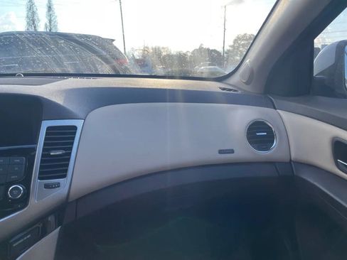 Used 2016 Chevrolet Cruze LTZ image 17