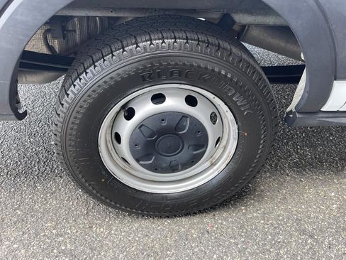 Used 2019 Ford Transit 250 130 Low Roof image 36