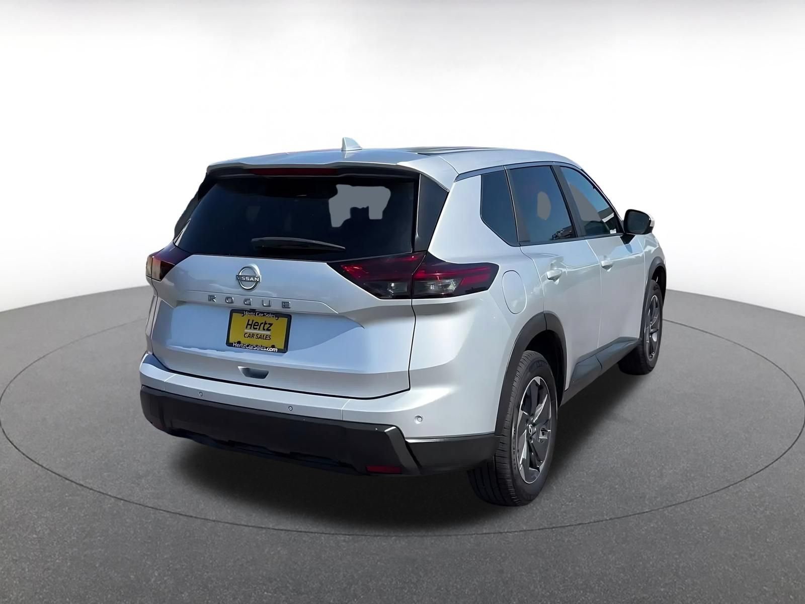 Used 2025 Nissan Rogue SV FWD image 14