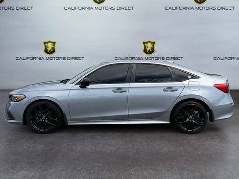 Used 2023 Honda Civic Sport image 2