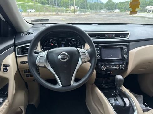 Used 2016 Nissan Rogue SV w/ SV Premium Package AWD/4WD image 14