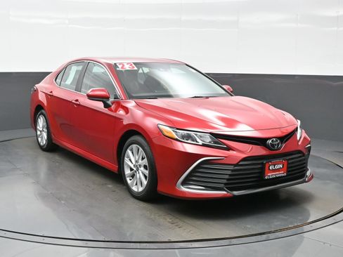 Used 2023 Toyota Camry LE FWD image 8