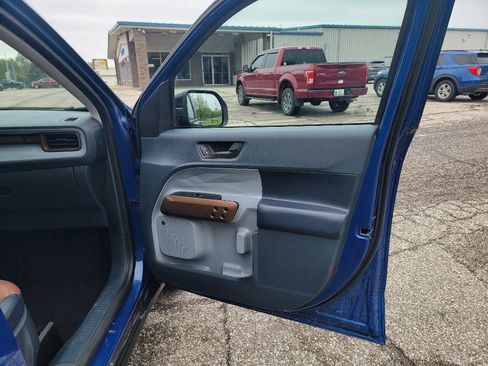 Used 2024 Ford Maverick Lariat w/ 4K Tow Package image 31