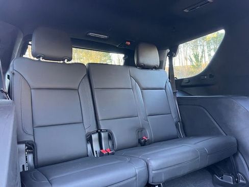 Used 2021 Chevrolet Tahoe Z71 w/ Z71 Signature Package AWD/4WD image 30