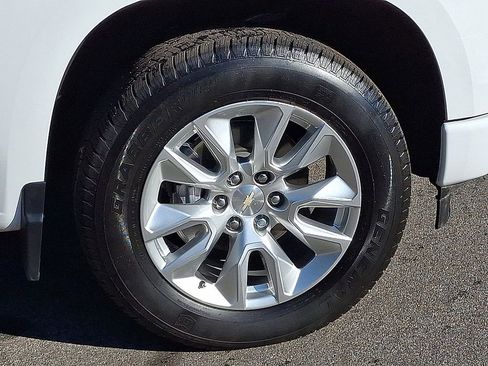 Used 2024 Chevrolet Silverado 1500 Custom RWD image 8