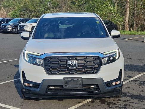 Used 2023 Honda Passport EX-L image 2