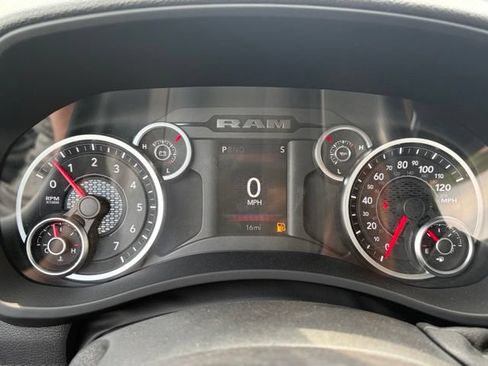 New 2026 RAM 2500 Tradesman w/ Chrome Appearance Group AWD/4WD image 17