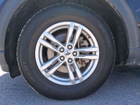 Used 2022 Ford Explorer XLT RWD image 17