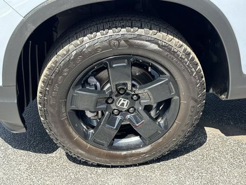 Used 2025 Honda Ridgeline Black Edition image 15