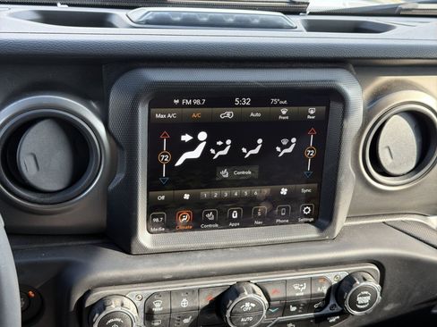 Used 2023 Jeep Wrangler Unlimited w/ Sun & Screen Package AWD/4WD image 21