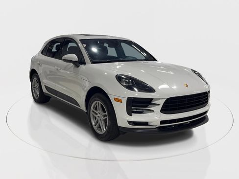 Used 2021 Porsche Macan image 2
