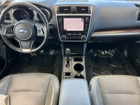 Used 2019 Subaru Outback 2.5i Limited AWD/4WD image 4