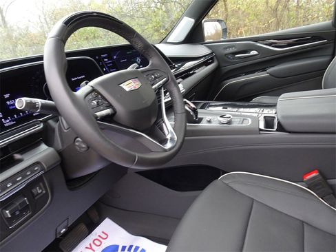 Certified 2024 Cadillac Escalade Sport w/ Touring Package image 13